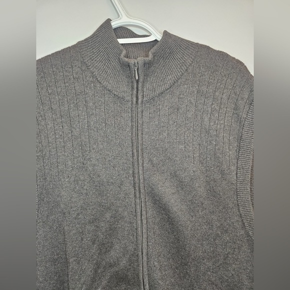 Mantles Knit Sweater Vest Top Shirt Turtleneck Sleevelesss. Unisex
Medium L - Picture 4 of 11